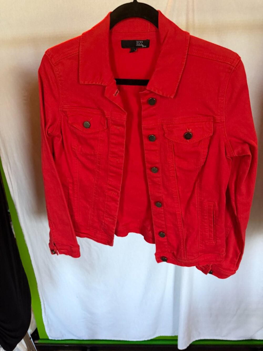1822 Denim Vibrant Red Classic Button Front Jean Jacket S
